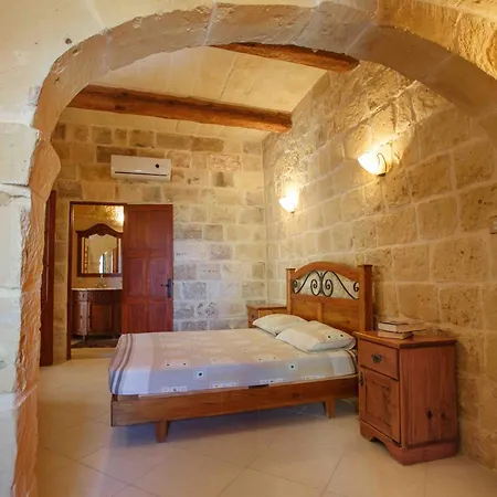 بيت للعطل Veduta Farmhouse With Private Pool *